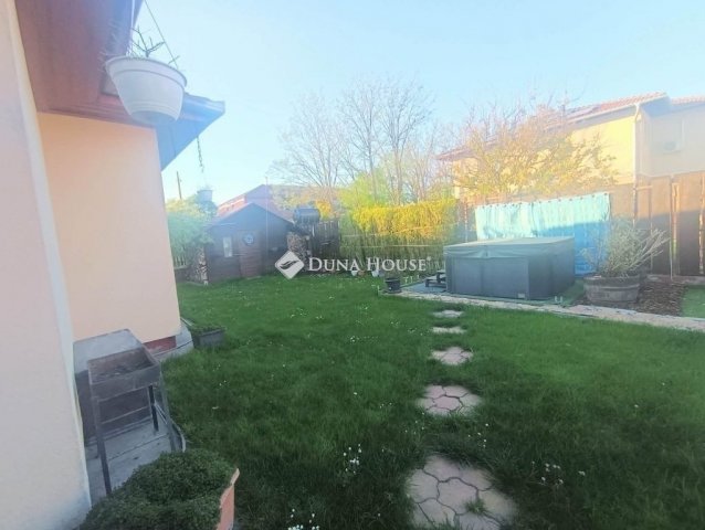 Eladó ikerház, Dunaharasztin 139.9 M Ft, 4 szobás