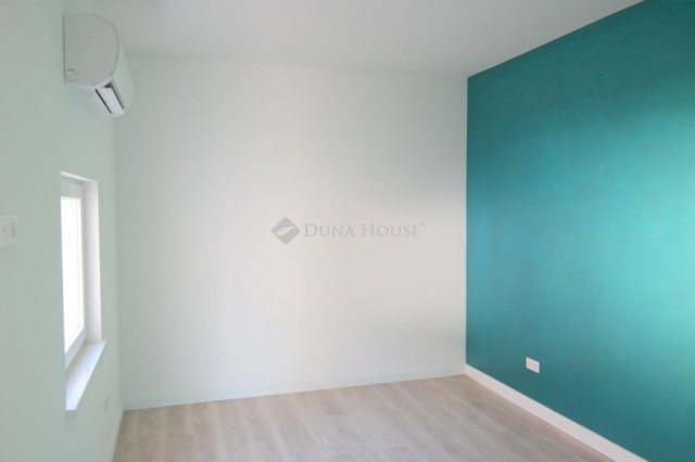 Eladó családi ház, Budapesten, XX. kerületben 50 M Ft, 2 szobás