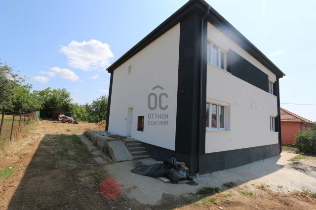 Eladó ikerház, Kerepesen 89.9 M Ft, 4 szobás