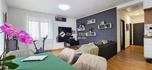 Eladó családi ház, Szombathelyen 85.4 M Ft, 4 szobás