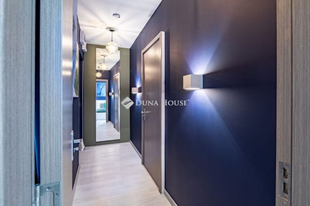 Eladó téglalakás, Budapesten, VI. kerületben 101.5 M Ft