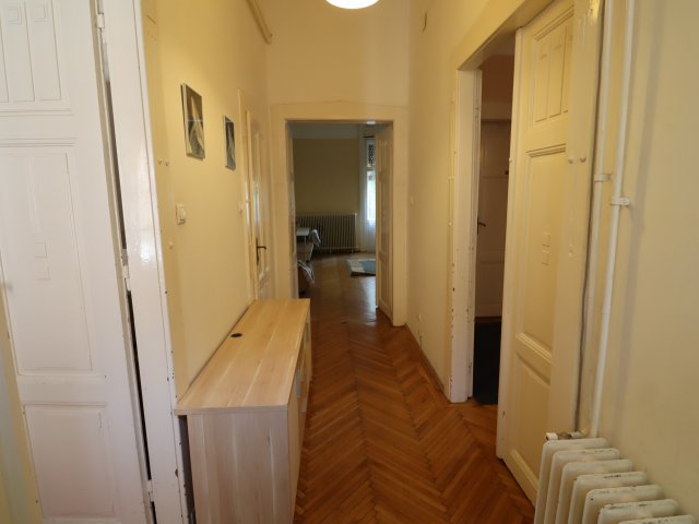 Eladó téglalakás, Szegeden, Berzsenyi utcában 83.5 M Ft