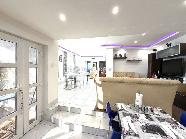 Eladó családi ház, Bakon 61.9 M Ft, 4 szobás