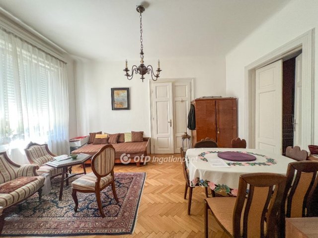 Eladó téglalakás, Budapesten, I. kerületben 199.9 M Ft, 3 szobás