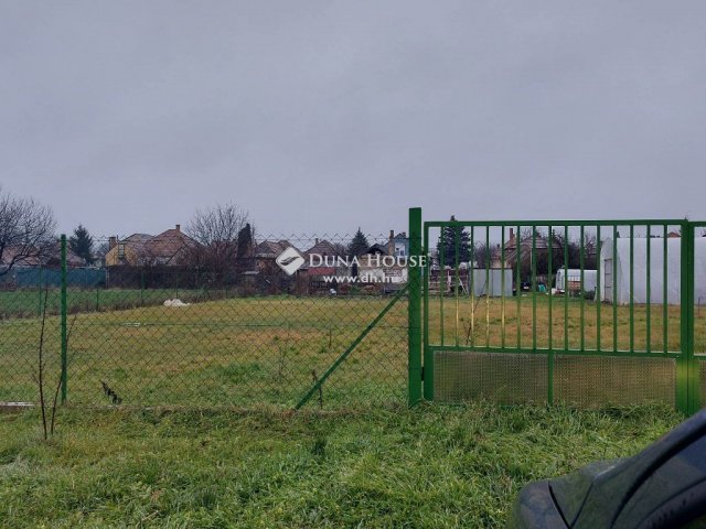 Eladó telek, Naszályon 7.8 M Ft / költözzbe.hu