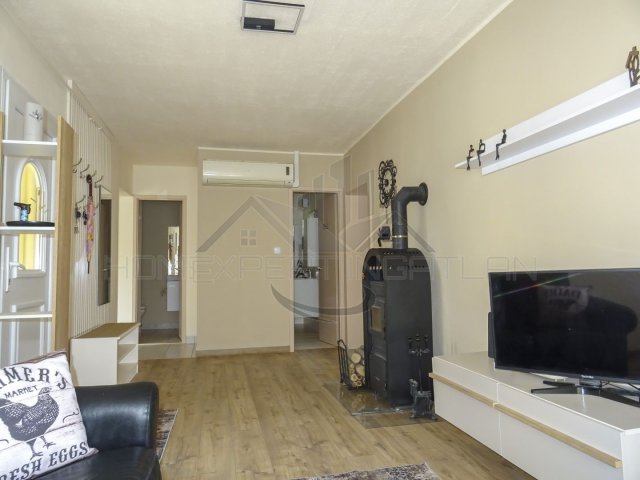 Eladó családi ház, Bakonyszentlászlón 68.9 M Ft, 2 szobás