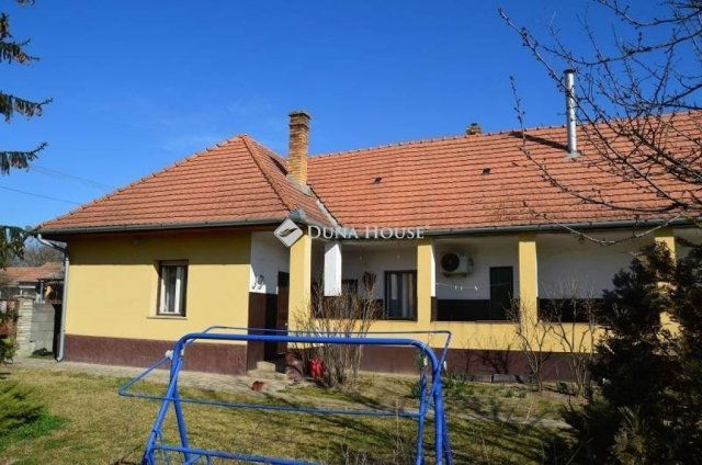 Eladó családi ház, Tápióbicskén 37.5 M Ft, 2 szobás
