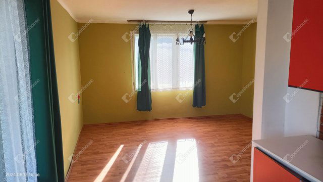 Eladó nyaraló, Komáromban 32.9 M Ft, 2 szobás