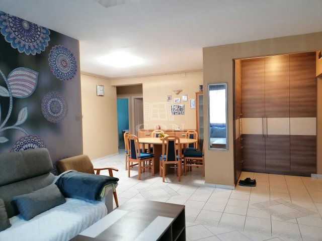 Eladó téglalakás, Szegeden 94.9 M Ft, 4 szobás