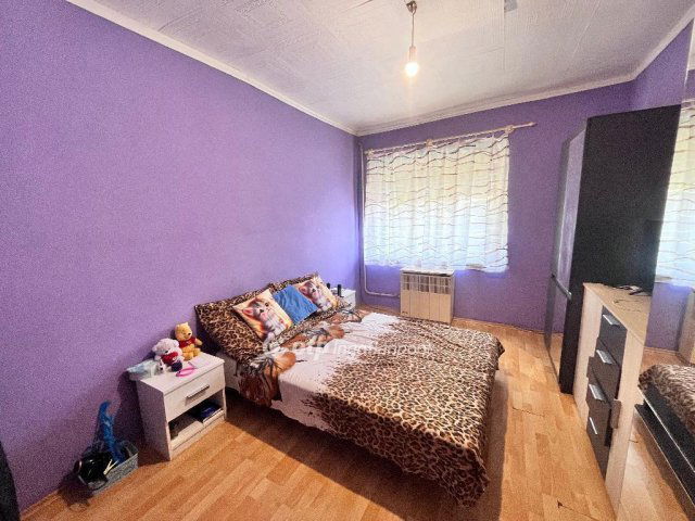 Eladó családi ház, Verpeléten 12.7 M Ft, 1+2 szobás