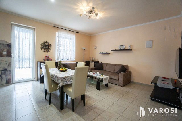 Eladó családi ház, Börcsön 69.5 M Ft, 3 szobás