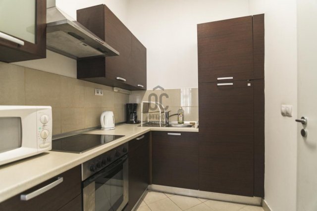 Eladó téglalakás, Budapesten, VII. kerületben 150 M Ft, 3 szobás