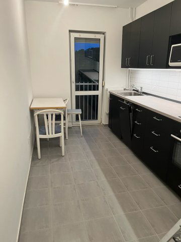 Kiadó panellakás, albérlet, XII. kerületben, Istenhegyi úton