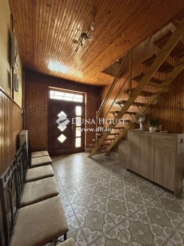 Eladó családi ház, Monoron 110 M Ft, 4 szobás