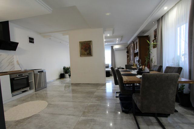 Eladó családi ház, Tégláson 75 M Ft, 3 szobás