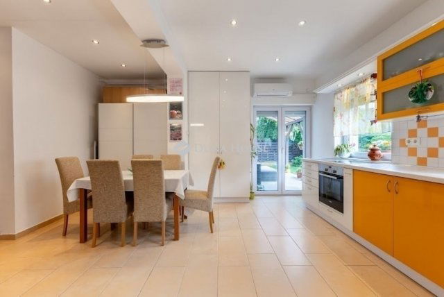 Eladó ikerház, Budapesten, XIX. kerületben 119.9 M Ft, 4 szobás