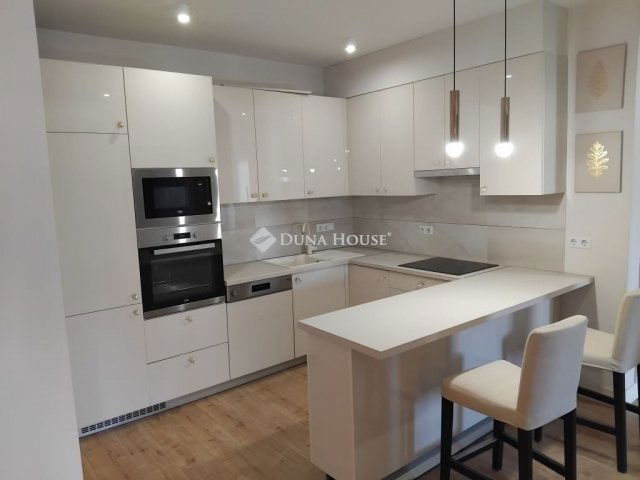 Kiadó téglalakás, albérlet, Kecskeméten 230 E Ft / hó