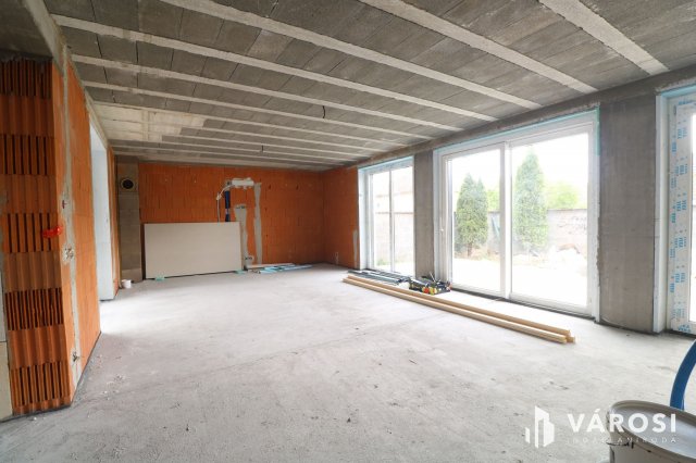 Eladó családi ház, Szegeden 155.15 M Ft, 5 szobás