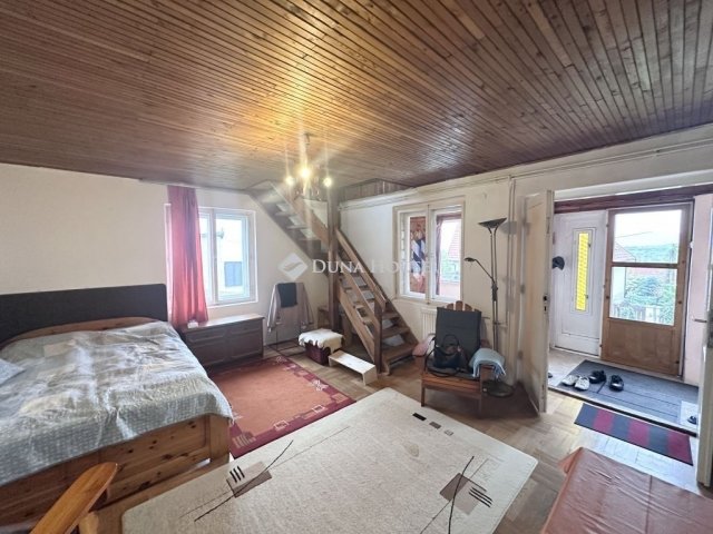 Eladó családi ház, Szentendrén 83.5 M Ft, 2 szobás