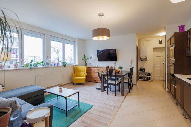 Eladó téglalakás, XIV. kerületben, Kövér Lajos utcában