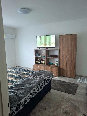 Eladó téglalakás, Szabadszálláson 33.8 M Ft, 1+3 szobás