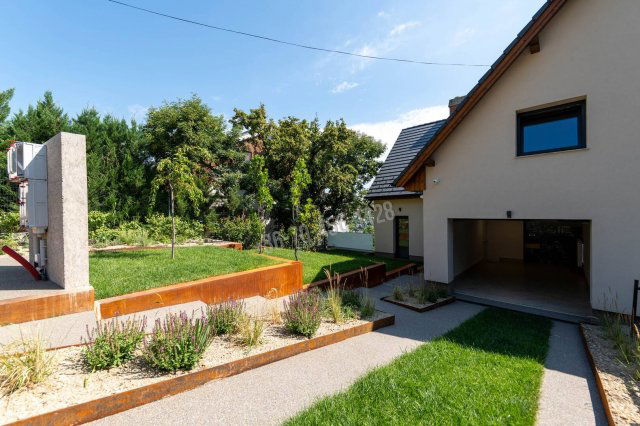 Eladó ikerház, Budapesten, II. kerületben 555 M Ft, 6 szobás