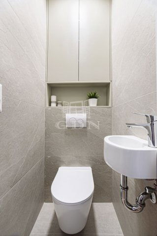 Eladó téglalakás, Budapesten, V. kerületben 225 M Ft, 3 szobás