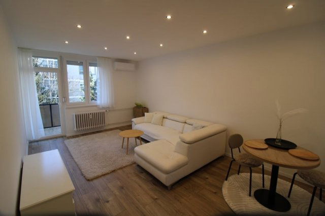 Kiadó téglalakás, albérlet, Salgótarjánban 150 E Ft / hó