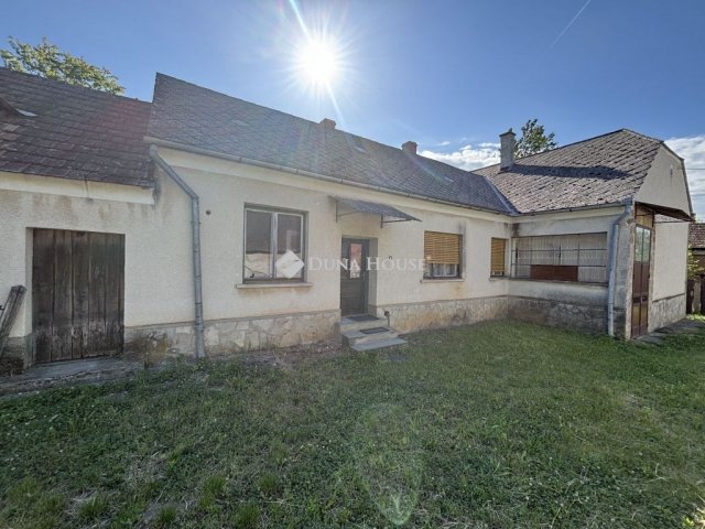 Eladó családi ház, Hosszúperesztegen 16.9 M Ft, 3 szobás