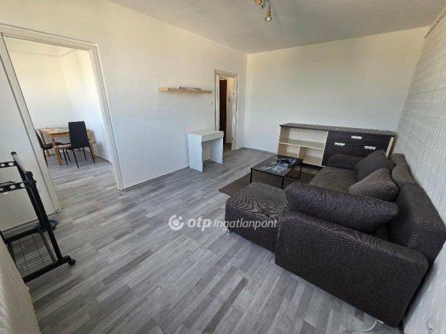 Kiadó panellakás, albérlet, Miskolcon 120 E Ft / hó, 1+1 szobás