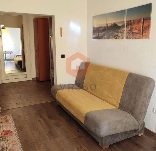 Eladó téglalakás, Pécsett 72 M Ft, 4 szobás