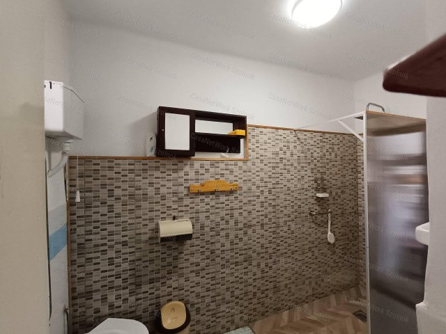 Eladó családi ház, Tiszaföldváron 27.9 M Ft, 3+1 szobás