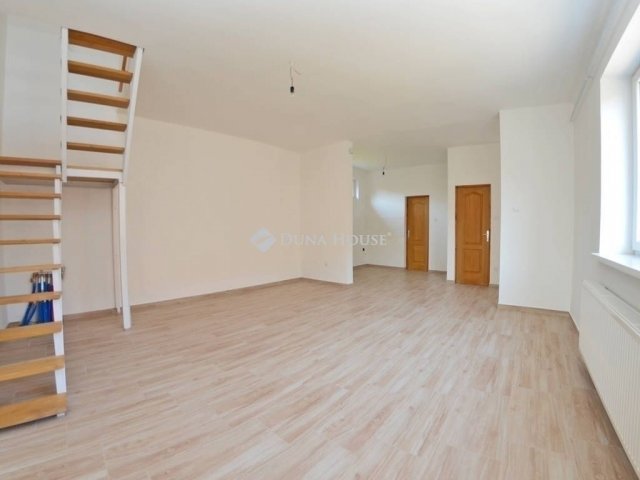 Eladó ikerház, Budapesten, XIX. kerületben 139.9 M Ft, 5 szobás