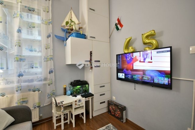 Eladó téglalakás, Budapesten, I. kerületben 124.9 M Ft