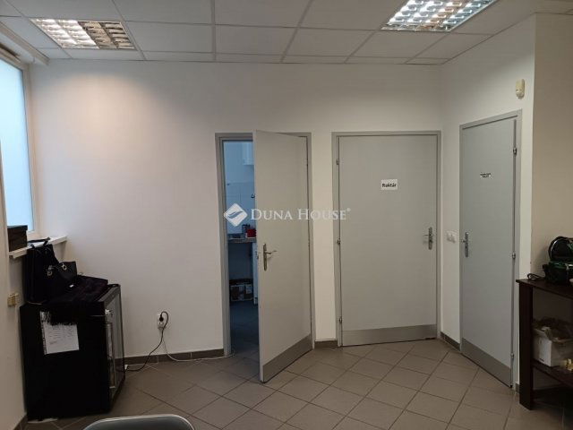 Eladó üzlethelyiség, Szegeden 64 M Ft / költözzbe.hu