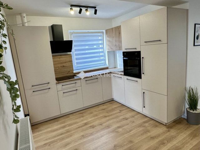 Kiadó családi ház, albérlet, Debrecenben 300 E Ft / hó