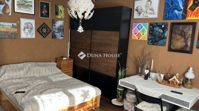 Eladó téglalakás, Budapesten, X. kerületben 32 M Ft, 1 szobás