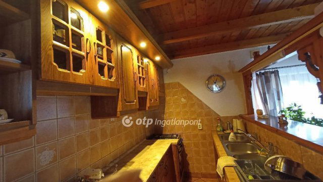 Eladó családi ház, Jászfényszarun 59.9 M Ft, 3 szobás
