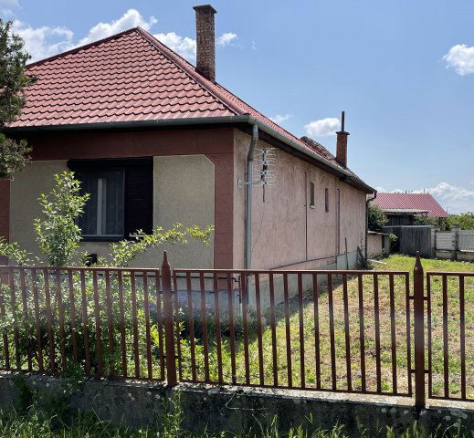 Eladó családi ház, Kemecsén 21.9 M Ft, 2 szobás