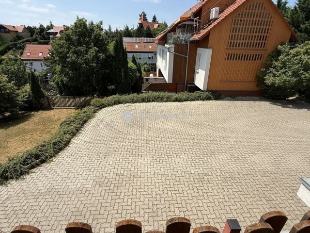 Eladó téglalakás, Pécsett 114.9 M Ft, 4 szobás