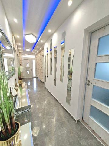 Eladó családi ház, Ercsiben 98.8 M Ft, 4 szobás