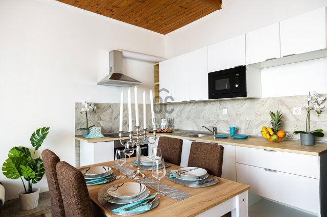 Eladó sorház, Budapesten, XII. kerületben 395 M Ft, 14 szobás