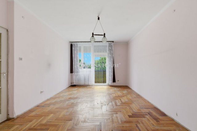 Eladó téglalakás, Tatabányán, Béla Király körtéren 34.9 M Ft