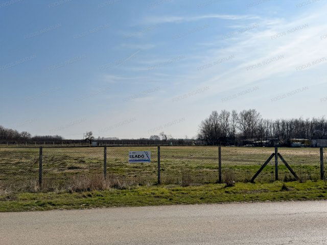 Eladó telek, Lajosmizsén 19 M Ft / költözzbe.hu