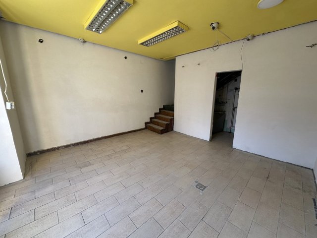 Kiadó üzlethelyiség, Debrecenben 160 E Ft / hó