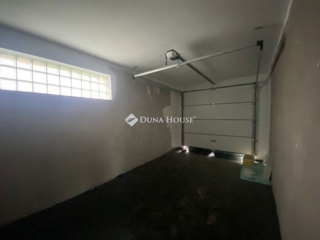 Eladó családi ház, Dabason 92 M Ft, 4 szobás