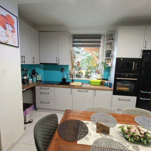 Eladó családi ház, Pápán 43.9 M Ft, 2+2 szobás