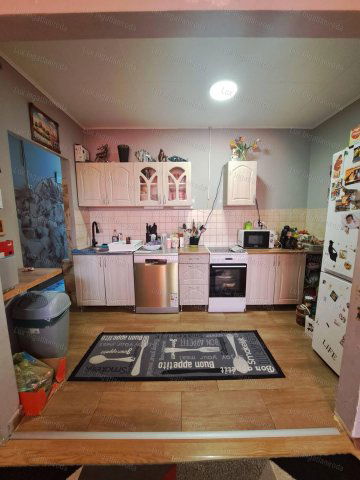 Eladó panellakás, Oroszlányban 35.99 M Ft, 3 szobás