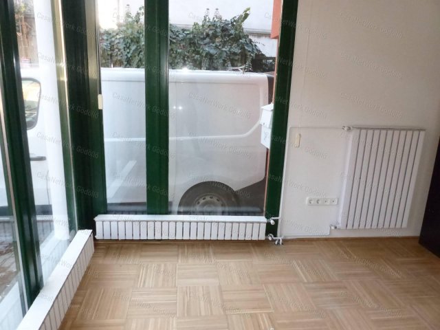 Kiadó üzlethelyiség, Gödöllőn 250 E Ft / hó, 2 szobás