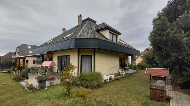Eladó családi ház, Budapesten, XVII. kerületben 299 M Ft
